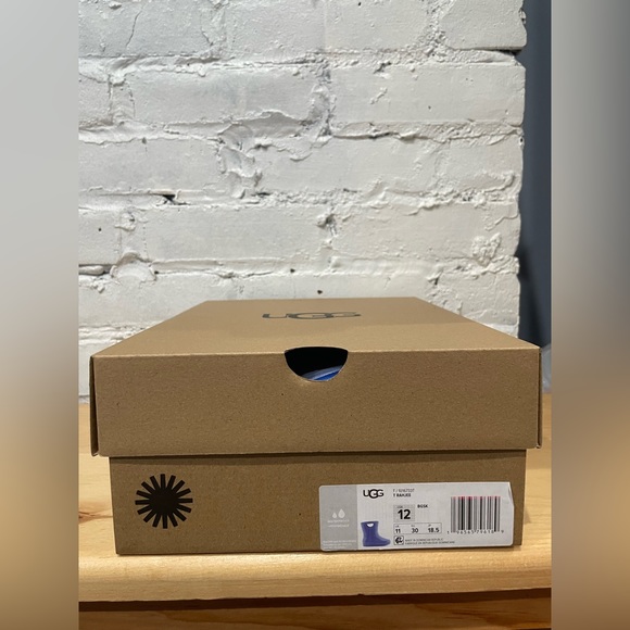 NIB Ugg - Rahjee Rain Boot Sizes 9, 10, 11, 12 - Picture 7 of 11